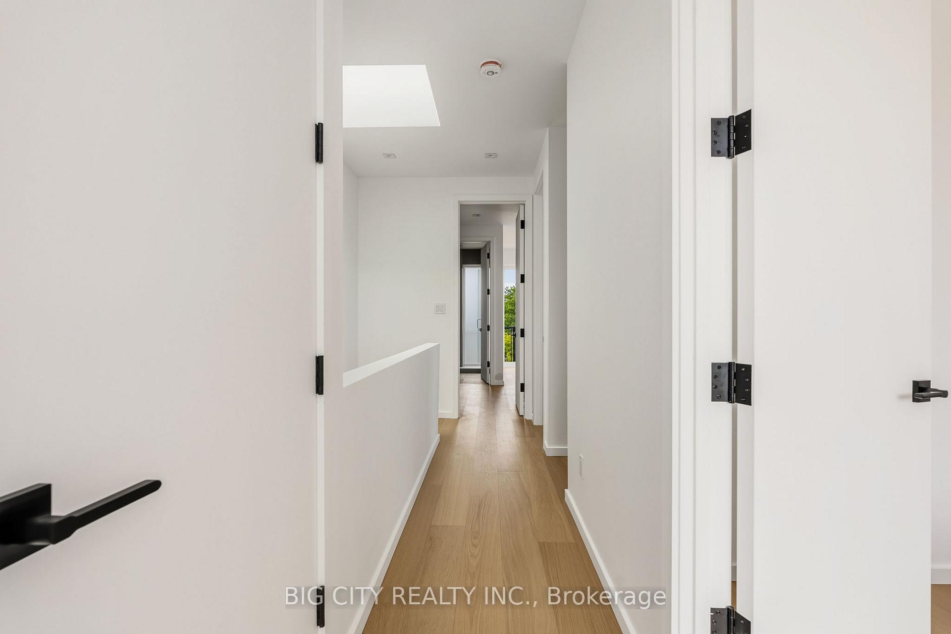 Photo 22 of 276 Lanor Avenue, Unit 3