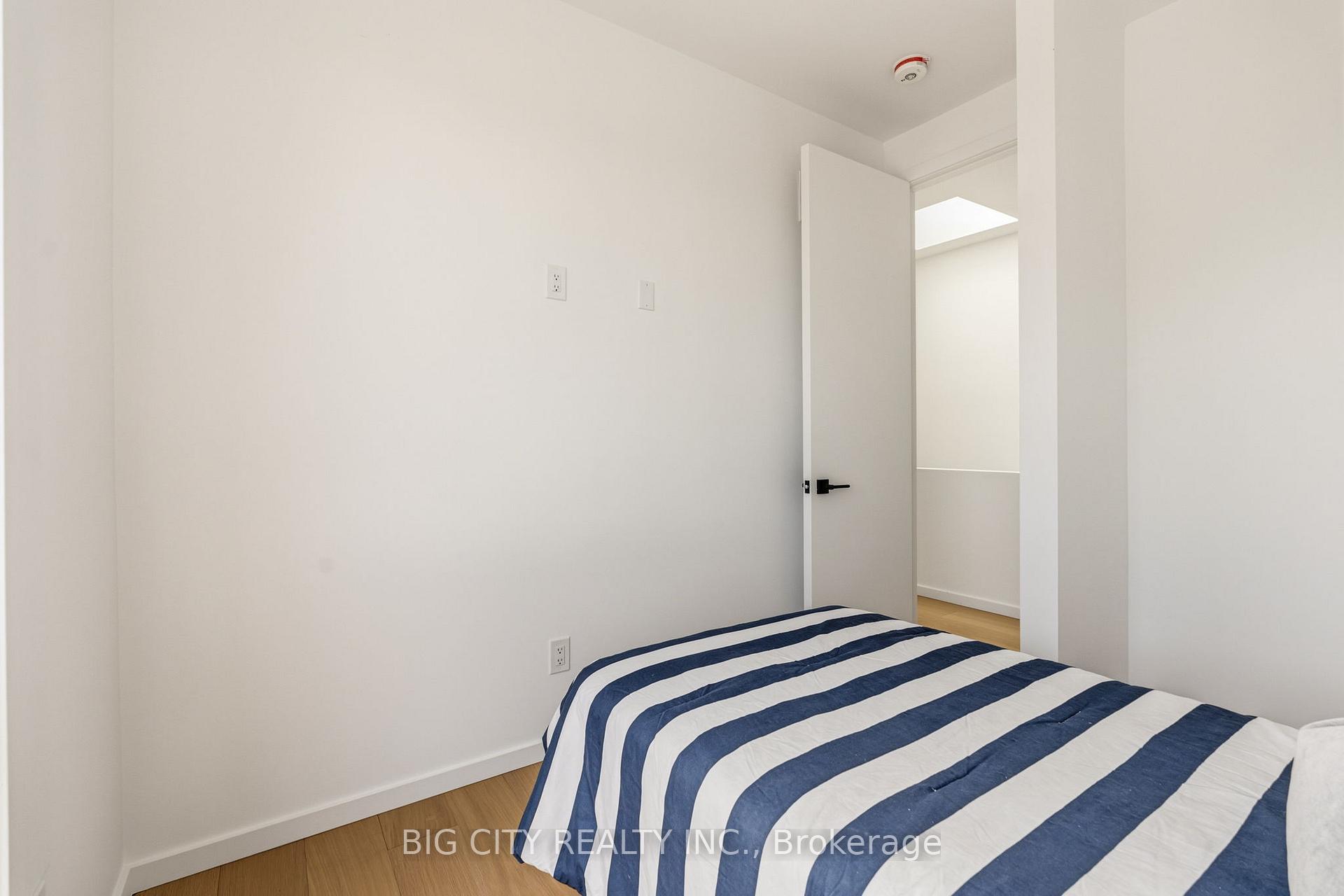 Photo 29 of 276 Lanor Avenue, Unit 3
