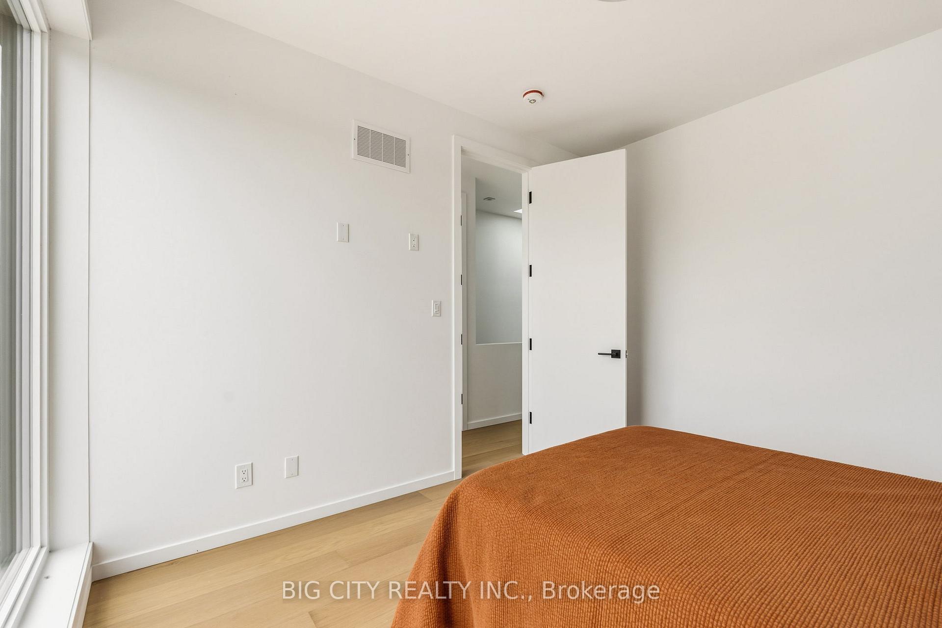 Photo 32 of 276 Lanor Avenue, Unit 3