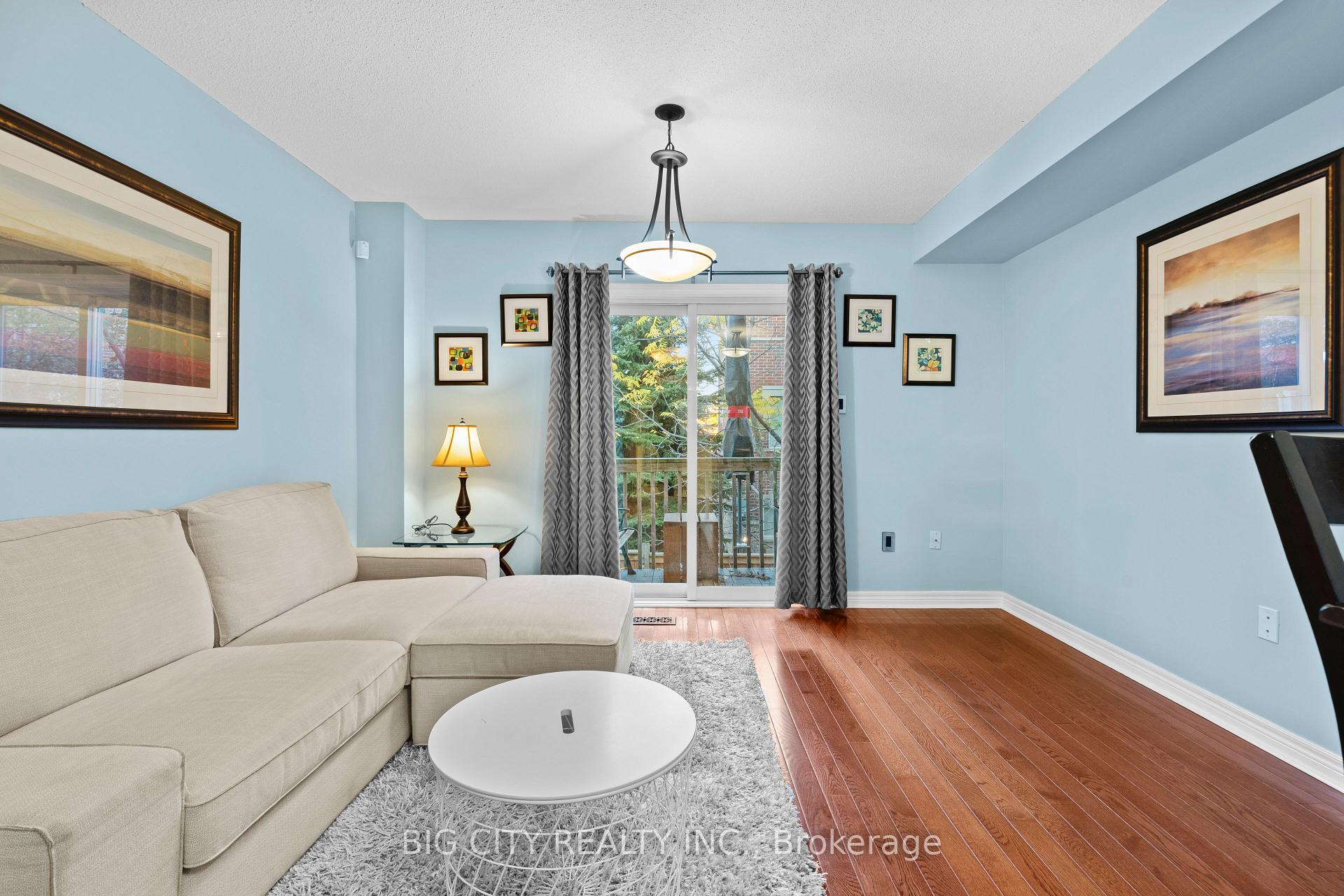 Photo 6 of 1128 Dundas Street W, Unit 7