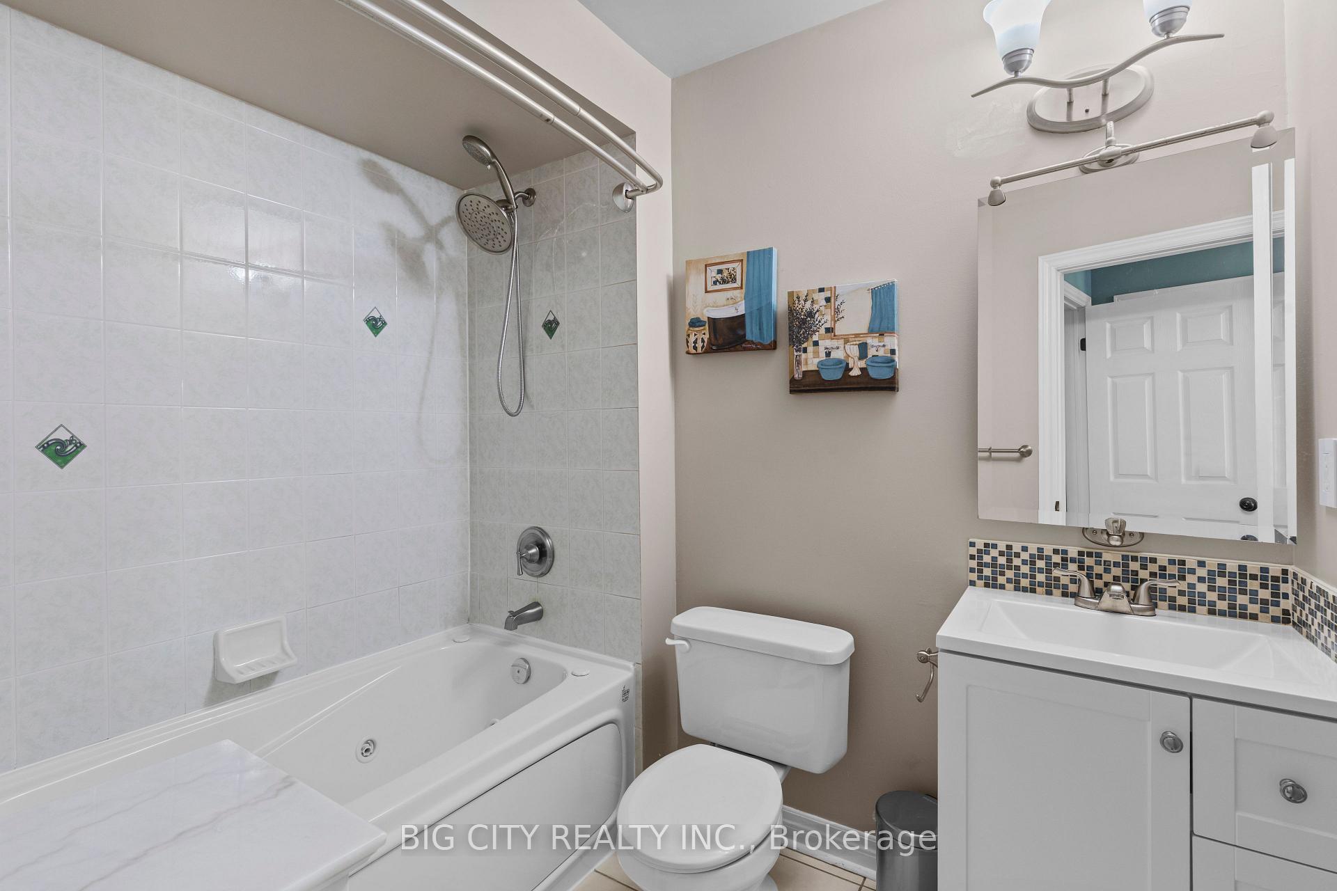Photo 14 of 1128 Dundas Street W, Unit 7