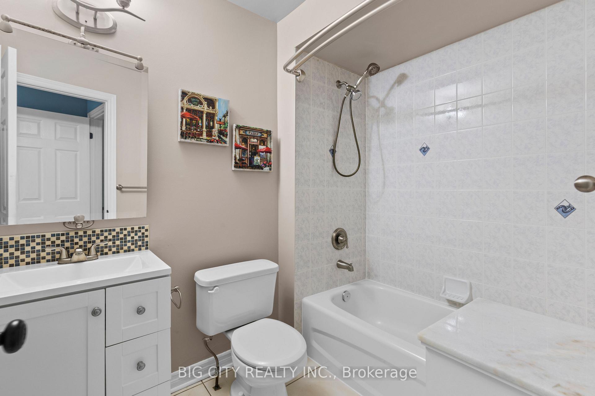 Photo 17 of 1128 Dundas Street W, Unit 7