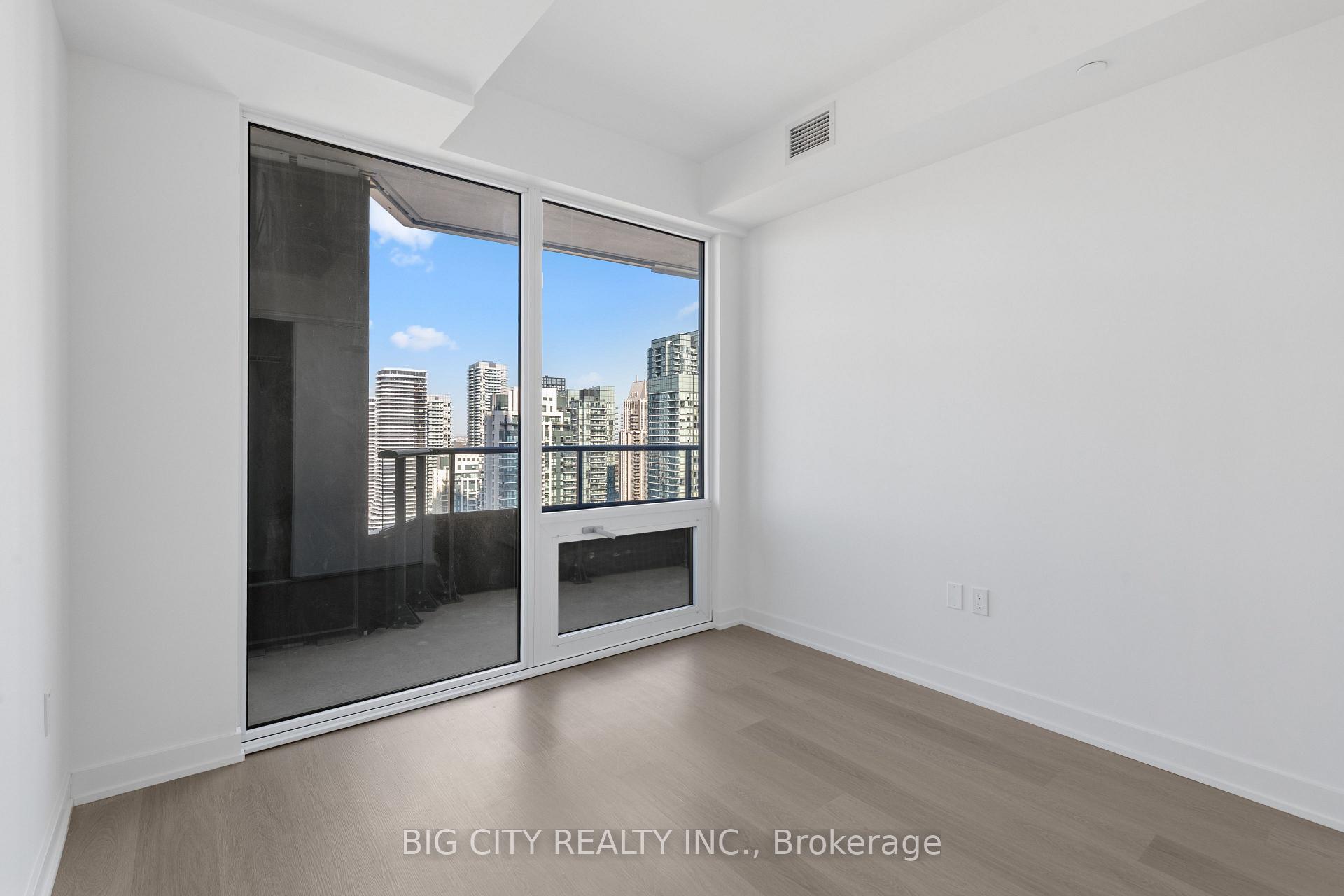 Photo 12 of 448 Burnhamthorpe Road W, Unit 3003