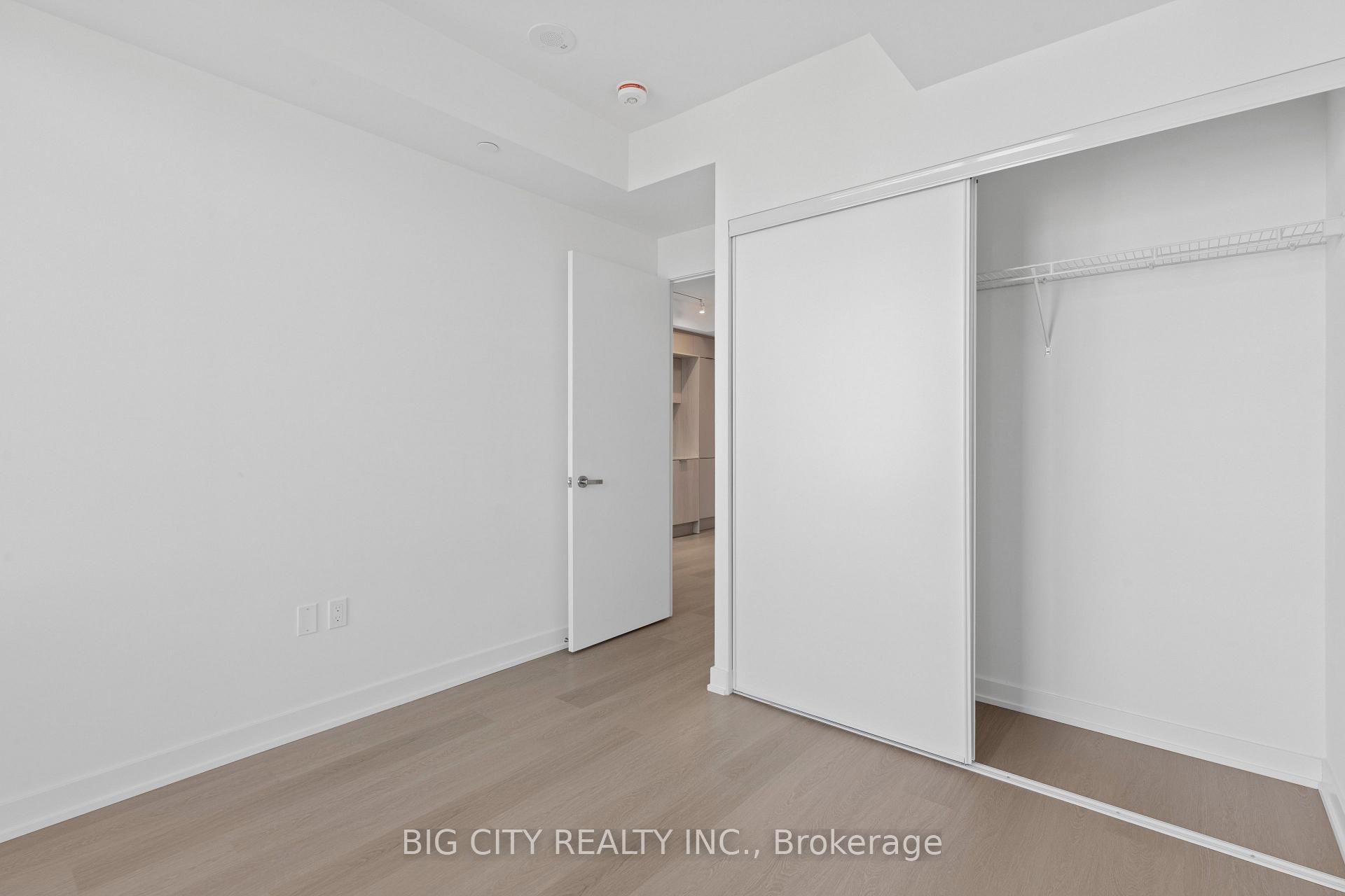 Photo 13 of 448 Burnhamthorpe Road W, Unit 3003