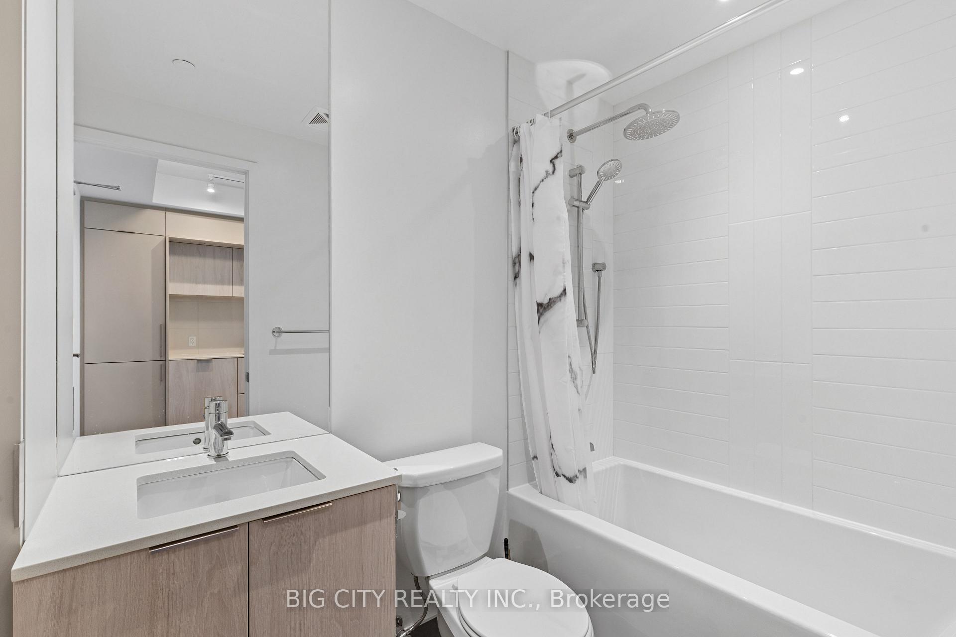 Photo 14 of 448 Burnhamthorpe Road W, Unit 3003