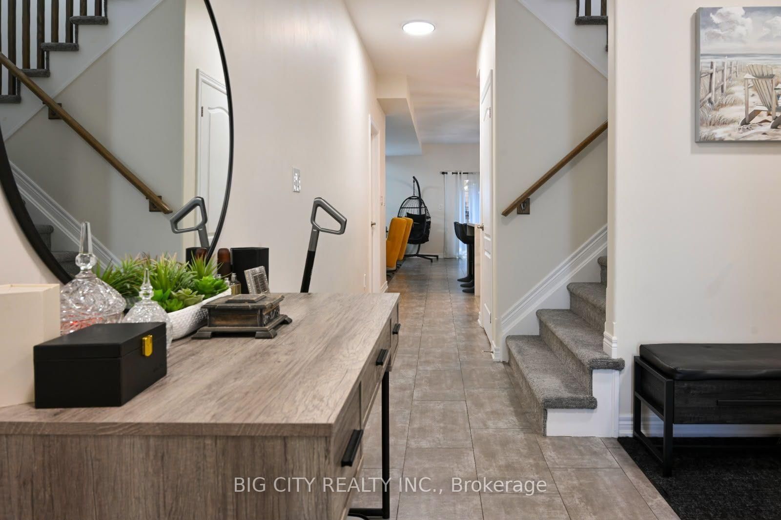 Photo 5 of 45 Dorchester Boulevard, Unit 23
