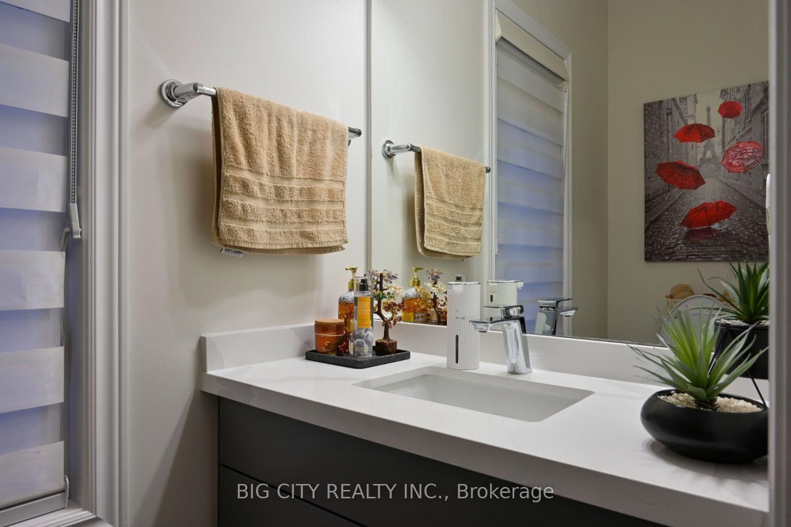 Photo 35 of 45 Dorchester Boulevard, Unit 23