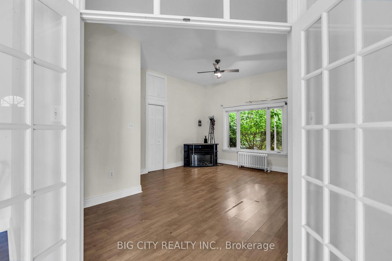 Photo 15 of 16 East Avenue